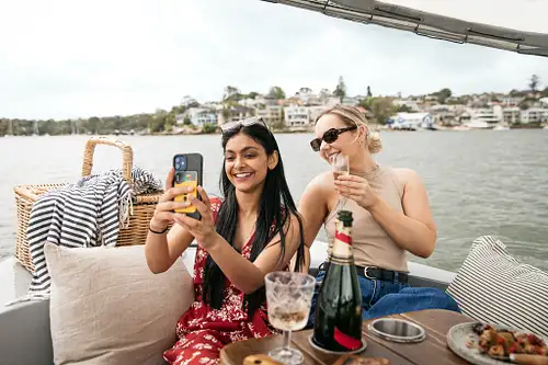 Sydney Electric Picnic Boat Hire