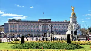 Buckingham Palace Changing of the Guard – Royal London Tour Experience