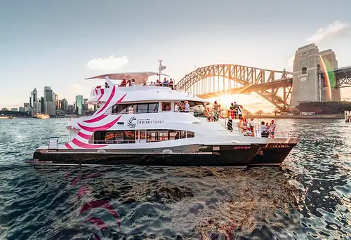 Sydney Harbour All-inclusive Dinner Cruise