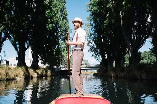 Christchurch day tour punt